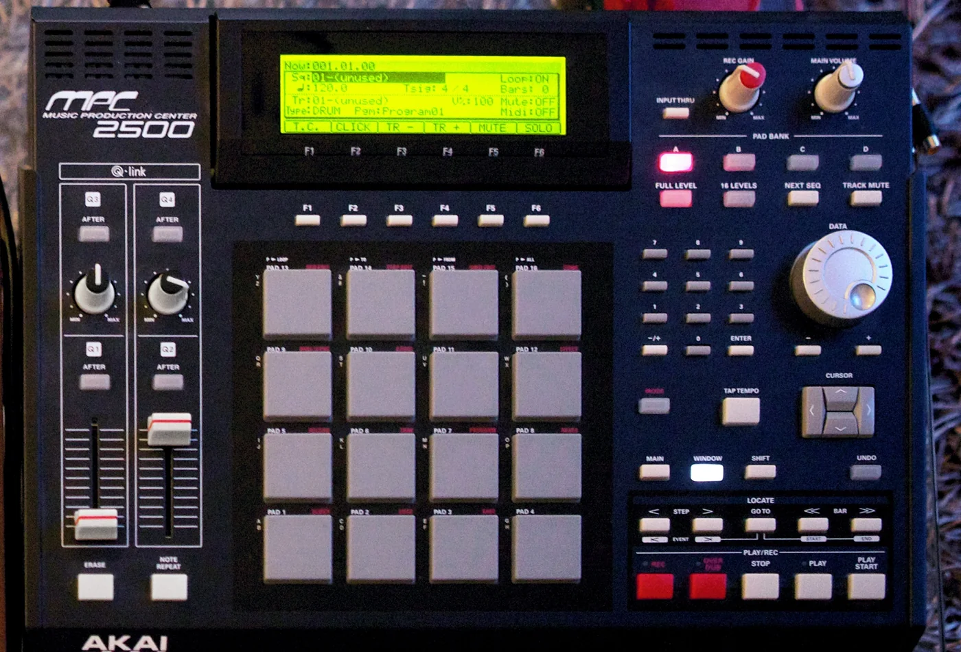 Akai MPC2500, overhead view